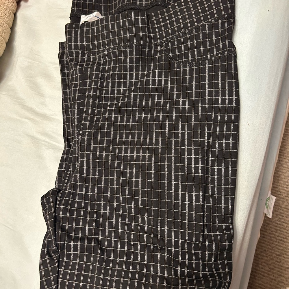 Seven7 Monochrome Checkered Leggings